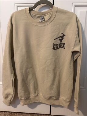 Gildan Beige 'Gymnastics Mama' Crewneck Sweatshirt